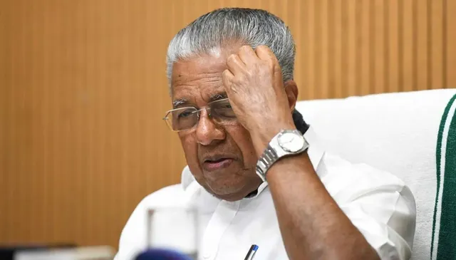 केरलम के पूर्व सीएम विजयन की बढ़ी मुश्किलें, हाई कोर्ट ने भ्रष्टाचार के मामले में FIR दर्ज करने के दिए आदेश