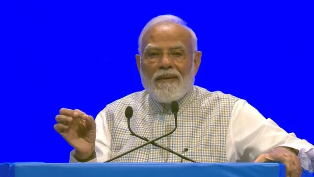 'गरीब के बच्चों तक डिजिटल लर्निंग की पहुंच', पीएम मोदी ने बताया मोबाइल और इंटरनेट ने कैसे दूर की कई बाधाएं