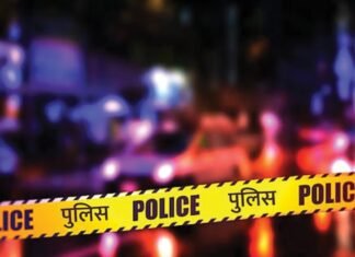 कानपुर:स्वरूप नगर में नशे में धुत कार चालक ने कई गाड़ियों में मारी टक्कर, बाल-बाल बचे लोग – Intoxicated Driver Rams Multiple Vehicles In Swaroop Nagar; People Have A Narrow Escape कानपुर:स्वरूप नगर में नशे में धुत कार चालक ने कई गाड़ियों में मारी टक्कर, बाल-बाल बचे लोग - Intoxicated Driver Rams Multiple Vehicles In Swaroop Nagar; People Have A Narrow Escape