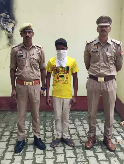 महराजगंज: पनियरा पुलिस ने गुंडा एक्ट के तहत वांछित अभियुक्त को किया गिरफ्तार, भेजा न्यायालय