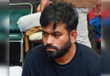 जंतर-मंतर प्रदर्शन के बीच अभिजीत दीपके की दादी का निधन