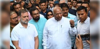 आज प्रदर्शन का तीसरा दिन, खरगे के लंच पर पहुंचे विपक्षी सांसद