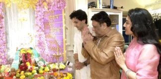 गणेश उत्सव में गोविंदा का खास अंदाज! देर रात घर पहुंचे बप्पा के दर्शन करने, फैंस से कही ये बात