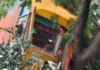 कॉटन लदा ट्रक दुर्घटनाग्रस्त, चालक घायल:डुमरियागंज में नींद की झपकी से अनियंत्रित होकर हुआ हादसा कॉटन लदा ट्रक दुर्घटनाग्रस्त, चालक घायल:डुमरियागंज में नींद की झपकी से अनियंत्रित होकर हुआ हादसा