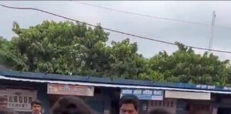 श्रावस्ती भंगहा मोड पर गुटखा थूकने पर महाभारत, बीच सड़क चले लात-घूंसे!