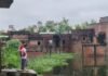 गिलौला थाना इलाके में मदरसा गाजिया गुलशने रजा के पीछे बने तालाब में एक युवक का शव तैरता हुआ मिला है।