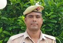 राप्ती नहर में कूदी महिला की जान बचाकर आरक्षी ने पेश की मानवता और कर्तव्यनिष्ठा की मिसाल