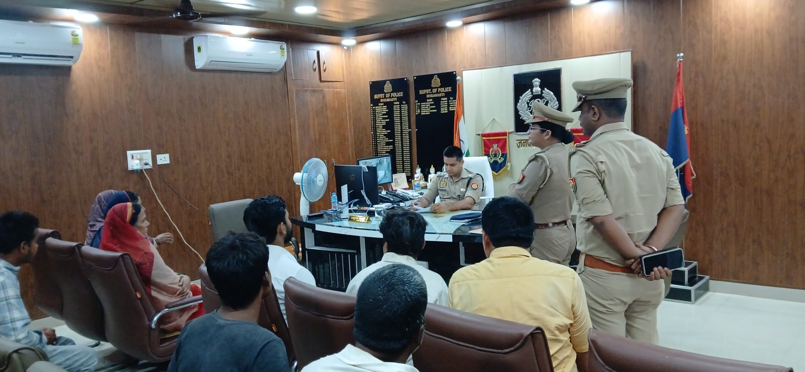 जनता दर्शन में पुलिस अधीक्षक ने सुनी जन समस्याएं, संबंधित को शीघ्र निस्तारण हेतु दिए निर्देश