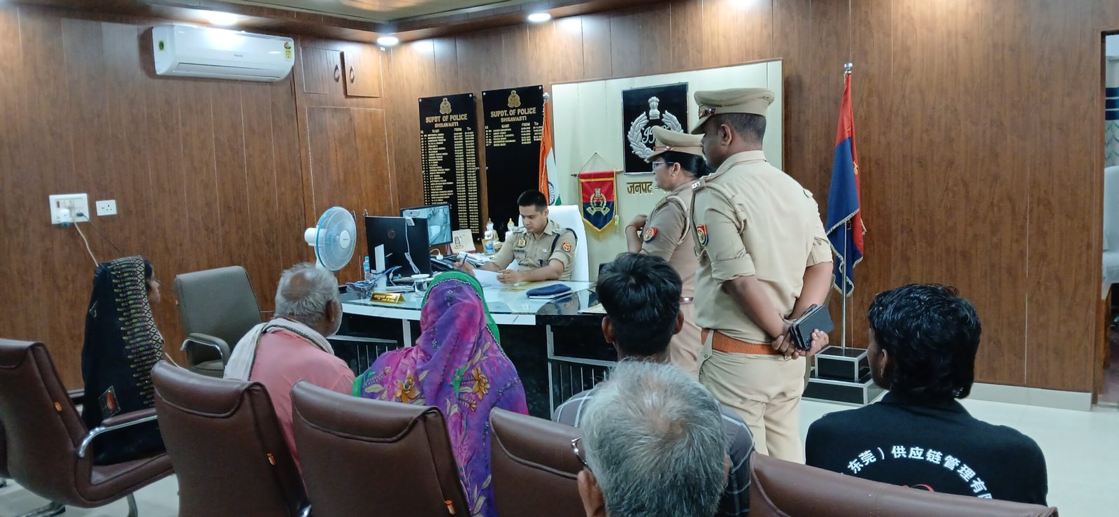 जनता दर्शन में पुलिस अधीक्षक ने सुनी जन समस्याएं, संबंधित को शीघ्र निस्तारण हेतु दिए निर्देश