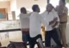 दरोगा के सामने ही थाना बना अखाड़ा,महराजगंज के कोल्हुई थाने में जमकर चले लात-घूंसे, सोशल मीडिया पर वायरल हुआ वीडियो