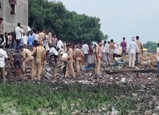 कौशाम्बी में पटाखा फैक्टरी हादसे से मची तबाही, पांच की मौत; कई घायल News Desk