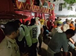 UP: लोलार्क षष्ठी पर काशी में उमड़ा आस्था का सैलाब, संतान की कामना में तीन किमी लंबी कतार