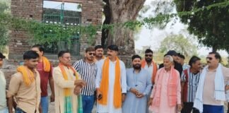 UP: मजार निर्माण को लेकर राष्ट्रीय हनुमान दल का प्रदर्शन,SDM से शिकायत जांच और निर्माण रोकने की मांग