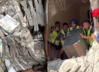 नेपाल में बाढ़ के बाद बड़ा रेस्क्यू, मलबे से 50 करोड़ का सोना और डेढ़ करोड़ नकद मिला News Desk
