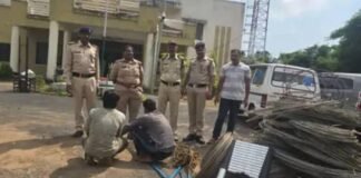 गांवों की बिजली योजना को चोरों का झटका, नई लाइन के तार उड़ाने वाले गिरफ्तार