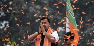 भाजपा अध्यक्ष नितिन नबीन का इंदौर में रोड शो, स्वागत में उमड़े पार्टी कार्यकर्ता