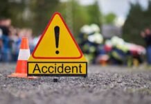 यूपी के बाराबंकी में दर्दनाक हादसा, श्रद्धालुओं से भरी ट्रैक्टर-ट्रॉली को ट्रक ने मारी टक्कर; एक की मौत
