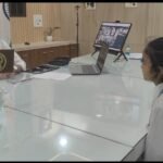 मऊ:7 साल की समरा नाज़ ने डीएम से लगाई सड़क बनवाने की गुहार